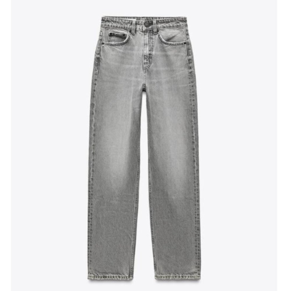 Zara High-waisted TRF Mom Fit Jeans • Size 29 / US 8 • Light Grey